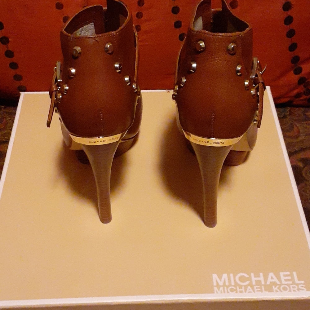 MK Booties - Picture 3 of 8